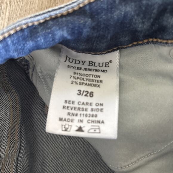 Judy Blue Jeans Size 3/26 Blue Skinny Mid Rise Whisker Stretch Normcore Denim - Picture 4 of 12